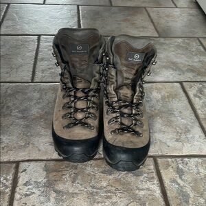 Scarpa Outdoor Boots in Tan and Black